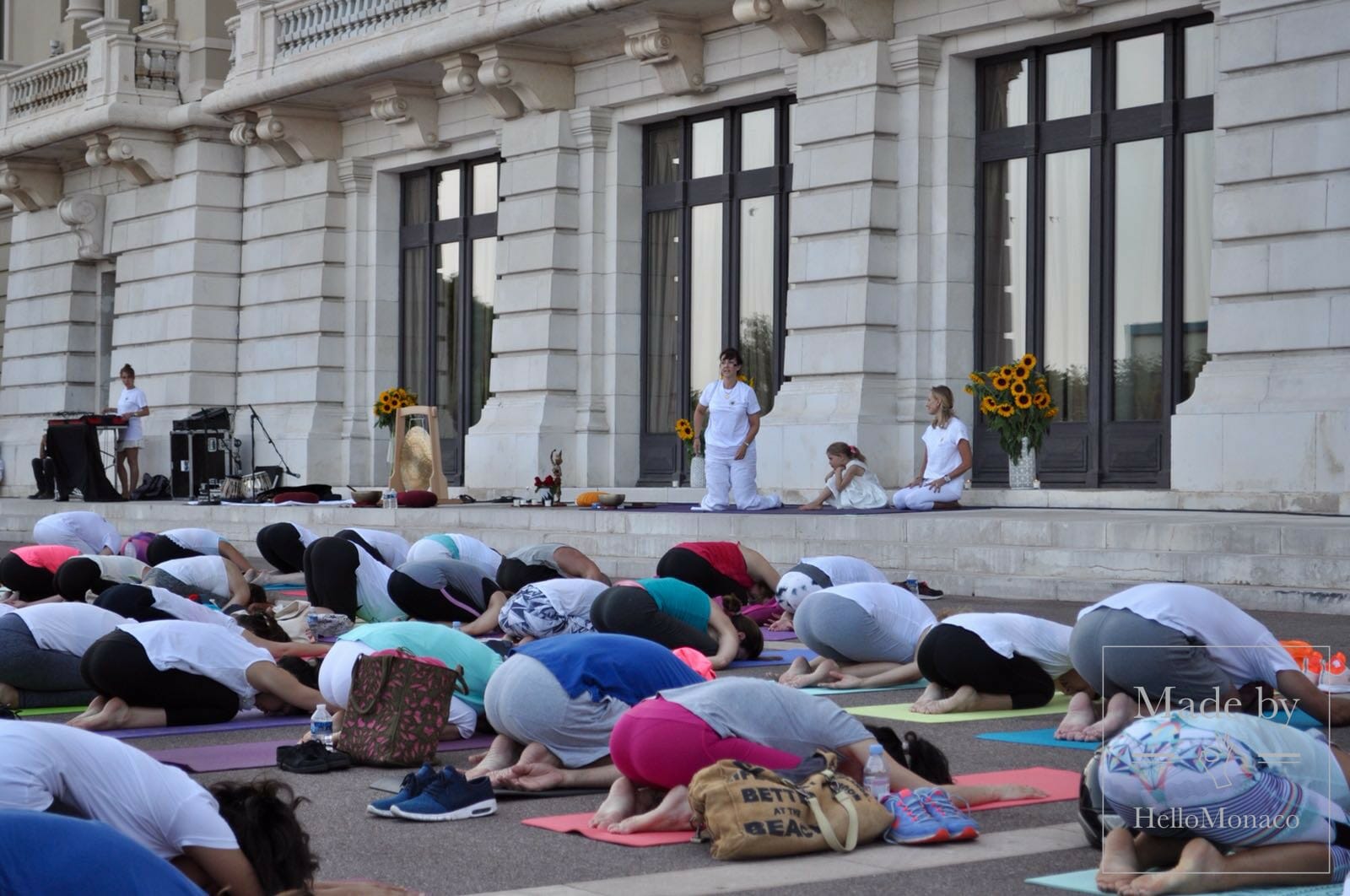 Yoga Solstice на террасе Казино Монте-Карло - баланс для всех